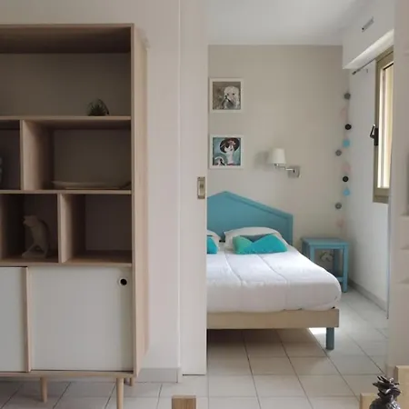 Cozy Apt With Terrace In Golfe Juan Appartement *